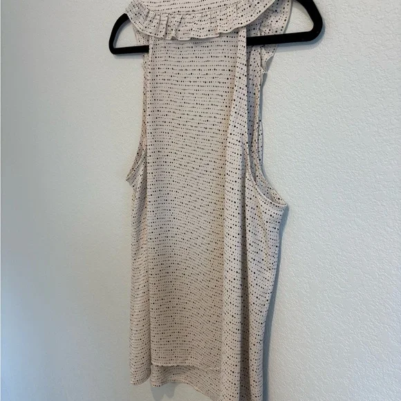 Cabi Polka Dot Ruffle Sleeveless Blouse Cream Black V Neck Size L - Picture 10 of 10